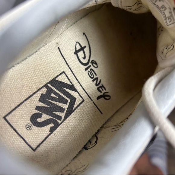 ❤️ Vans x Disney Cream Sneakers with Black Design Size 6.5 - Picture 9 of 9